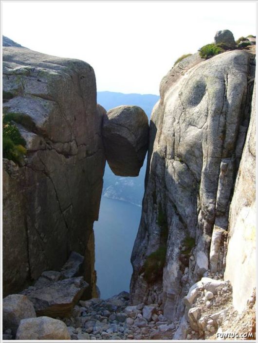 Art of Balancing Stones