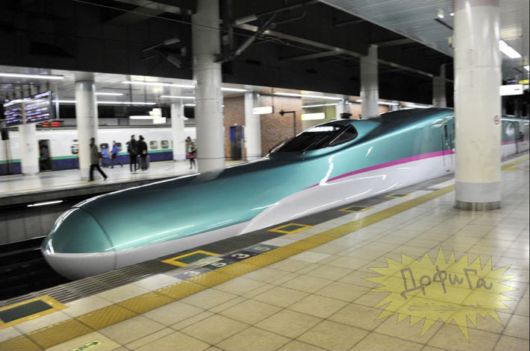 Luxurious Japanese Superfast Train