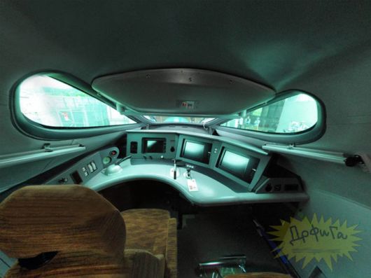 Luxurious Japanese Superfast Train