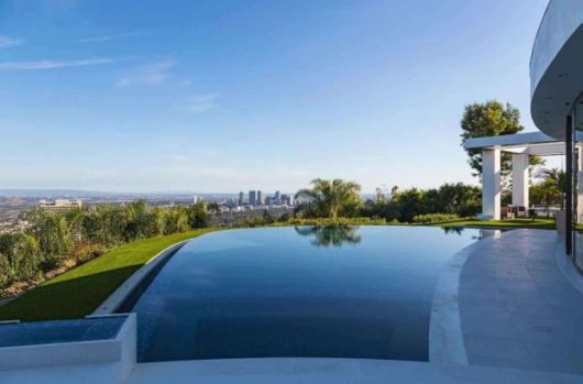 Minecraft Founder's Dollar 70 Million Beverley Hills Mansion