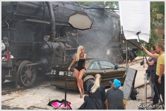 Click to Enlarge - Miss Tuning 2014 Calendar