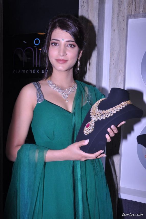 Shruti Hassan At Malabar Gold Inauguration