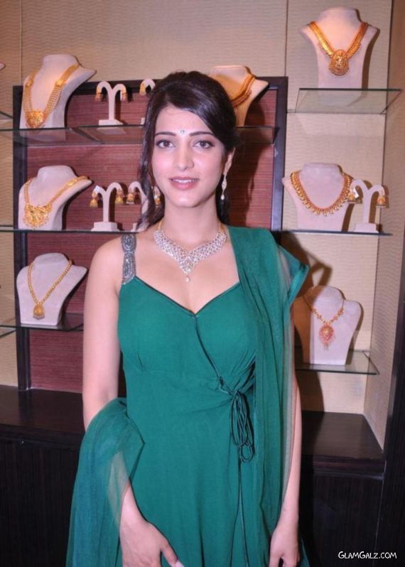 Shruti Hassan At Malabar Gold Inauguration