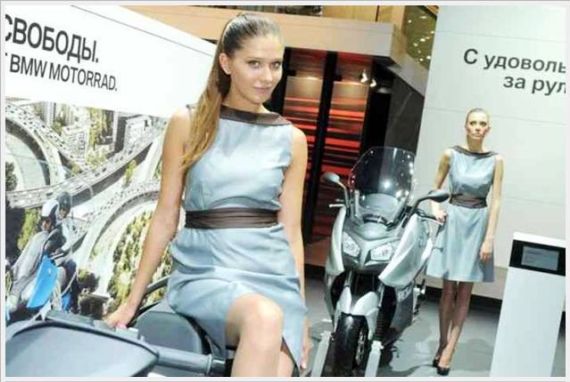 Auto Show Galz In Moscow