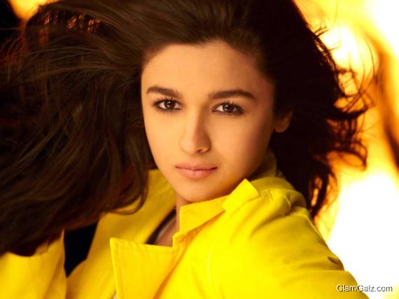 Click to Enlarge - Beautiful Alia Bhatt Wallpapers