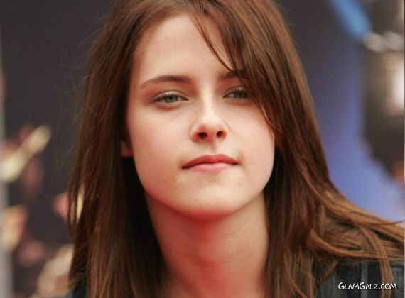 Click to Enlarge - Lovely Kristen Stewart Wallpapers