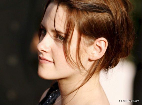 Click to Enlarge - Lovely Kristen Stewart Wallpapers