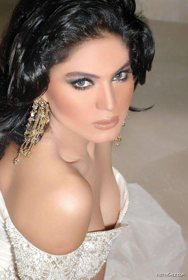 Actress Veena Malik Exclusive Photo Gallery