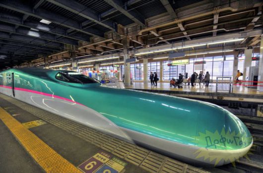 Luxurious Japanese Superfast Train